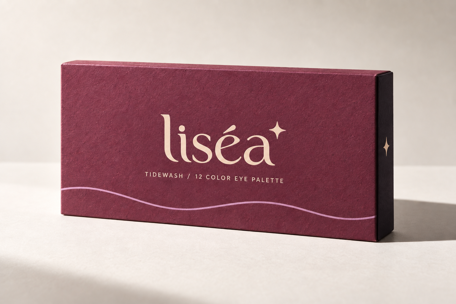 Packaging principal de LISÉA en borgoña con detalle de ola lila